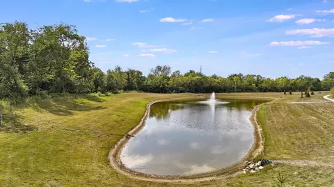 View/Area - 218 Vine Grove Dr, Circleville, OH 43113 photo 6 of 11