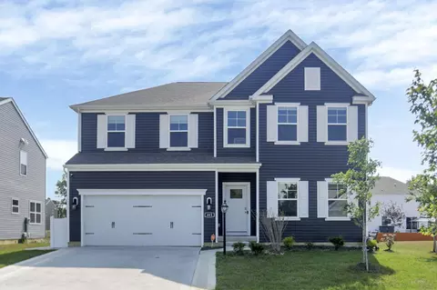 611 Timber Valley Dr, Pataskala, OH 43062