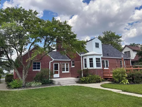 64 Edgevale Rd, Columbus, OH 43209