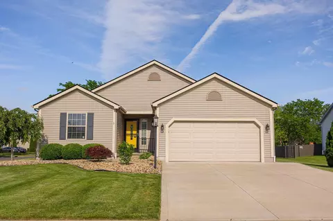 6689 Wycliffe Pl, Westerville, OH 43082