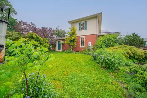 Exterior - 705 Deacon St, Hebron, OH 43025 photo 3 of 14
