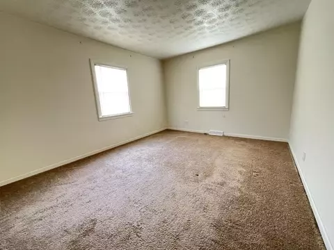 Bedroom - 410 John St, Circleville, OH 43113 photo 1 of 2