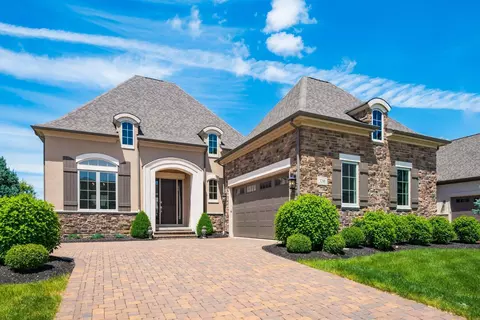 3288 Wolf Ridge Dr, Dublin, OH 43017