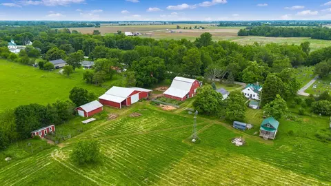 9336 Madison Rd NE, Washington Court House, OH 43160