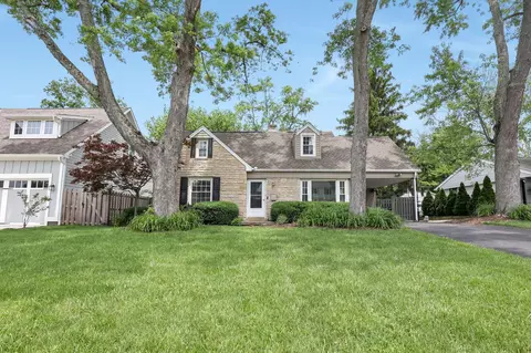 2420 Swansea Rd, Columbus, OH 43221