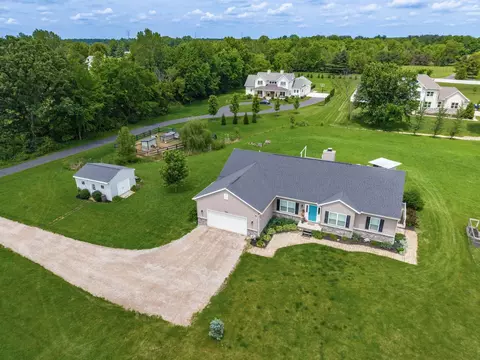 1820 Bean Oller Rd, Delaware, OH 43015