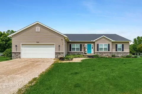 Exterior - 1820 Bean Oller Rd, Delaware, OH 43015 photo 1 of 12