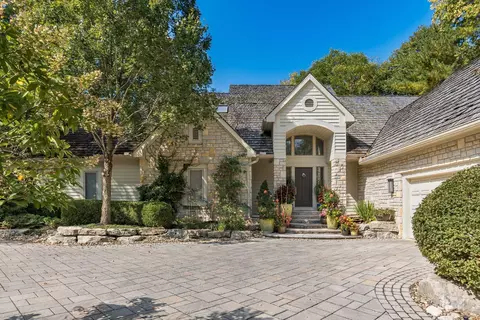6477 Quarry Ln, Dublin, OH 43017