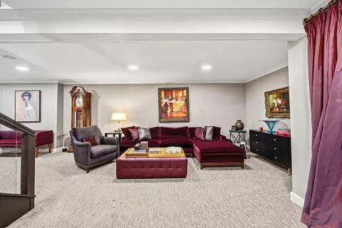 Living - 6477 Quarry Ln, Dublin, OH 43017 photo 6 of 8