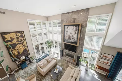 Living - 6477 Quarry Ln, Dublin, OH 43017 photo 5 of 8