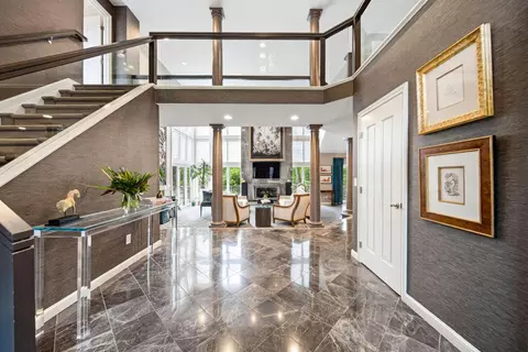 Entry Way - 6477 Quarry Ln, Dublin, OH 43017 photo 5 of 18