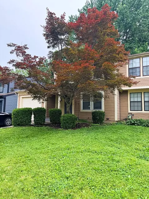 4087 Forest Edge Dr, Columbus, OH 43230