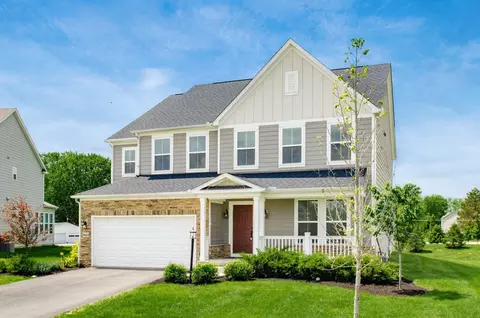 5642 Coventry Ct, Lewis Center, OH 43035