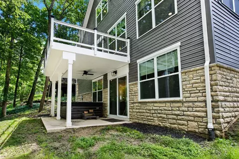 Exterior - 176 E Weber Rd, Columbus, OH 43202 photo 3 of 14