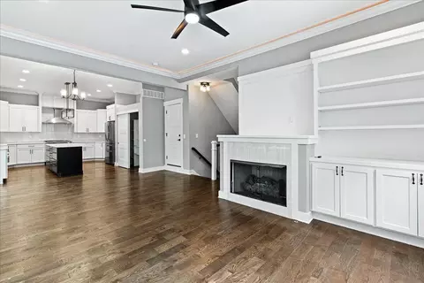 Living - 176 E Weber Rd, Columbus, OH 43202 photo 2 of 10