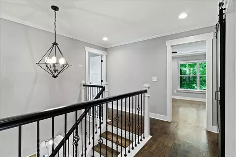 Entry Way - 176 E Weber Rd, Columbus, OH 43202 photo 4 of 12