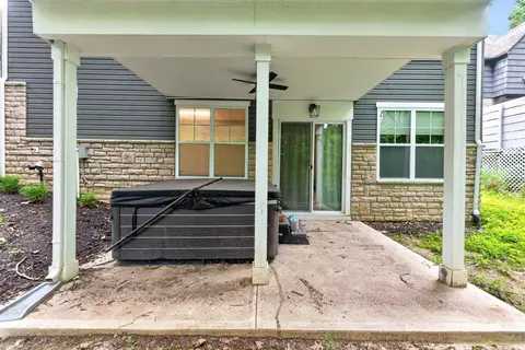 Exterior - 176 E Weber Rd, Columbus, OH 43202 photo 12 of 14