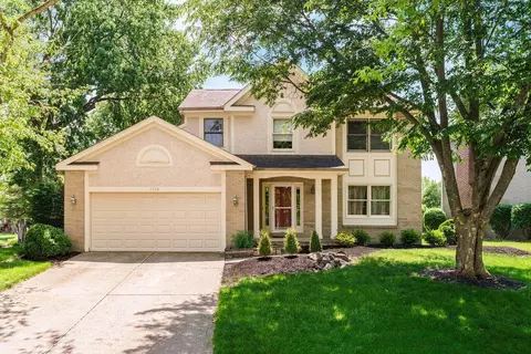 7558 Bardston Dr, Dublin, OH 43017