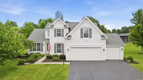 6043 Congressional Dr, Westerville, OH 43082