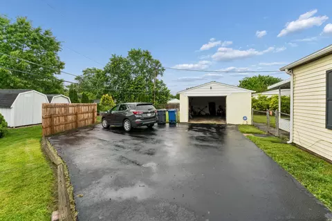 713 Gilmore Dr, Reynoldsburg, OH 43068