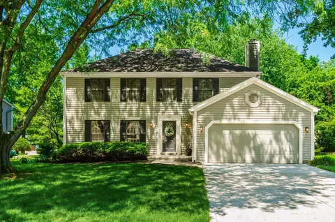 814 Black Gold Ave, Gahanna, OH 43230