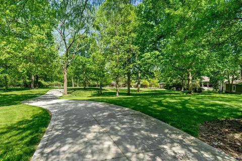 7640 Bellaire Ave, Dublin, OH 43017