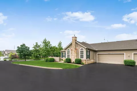 4381 Bridgeside Pl #21, New Albany, OH 43054