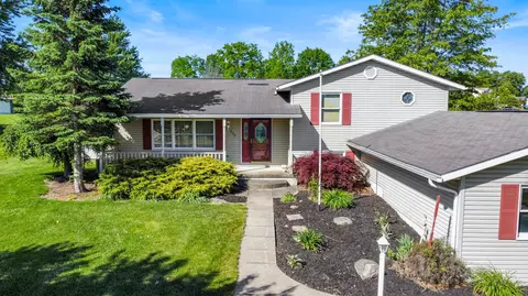633 King Ridge Ct, Ashland, OH 44805