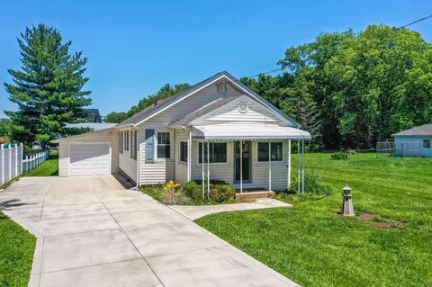 3290 Lakeside Rd NE, Millersport, OH 43046
