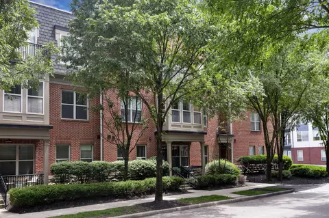 960 Perry St #209, Columbus, OH 43215
