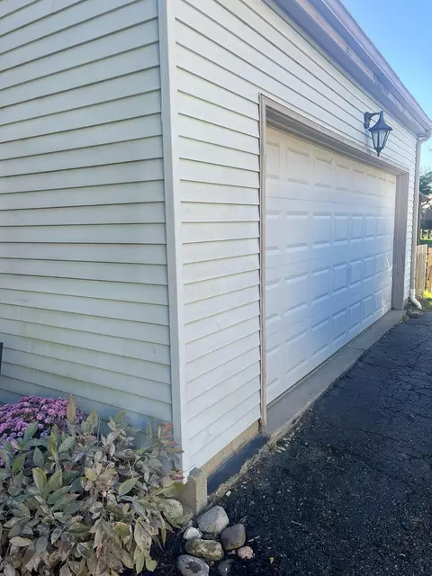 Exterior - 6920 Killarney Ct, Dublin, OH 43017 photo 2 of 2