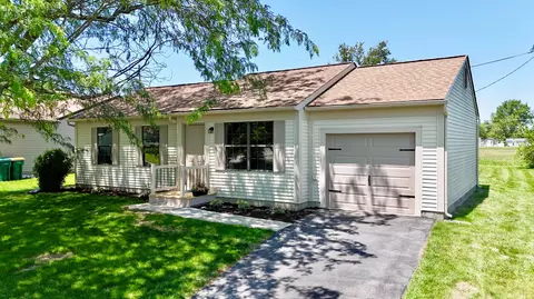 988 Kirkwood Dr, West Jefferson, OH 43162