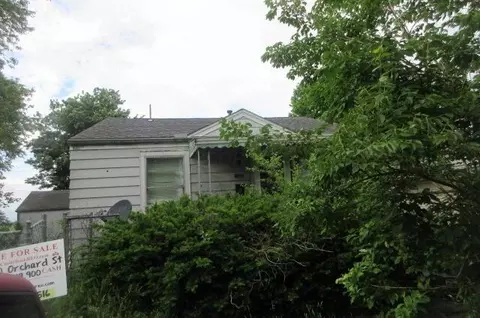 122 W Orchard St, West Manchester, OH 45382