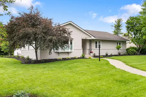 3071 Halesworth Rd, Columbus, OH 43221