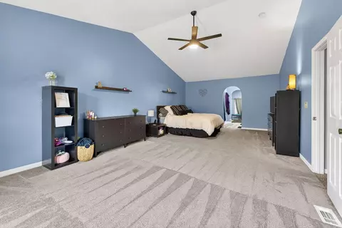 Bedroom - 22 Tabilore Loop, Delaware, OH 43015 photo 1 of 11