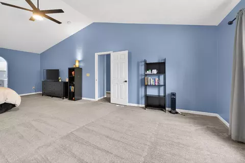 Bedroom - 22 Tabilore Loop, Delaware, OH 43015 photo 2 of 11