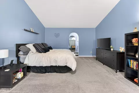 Bedroom - 22 Tabilore Loop, Delaware, OH 43015 photo 3 of 11