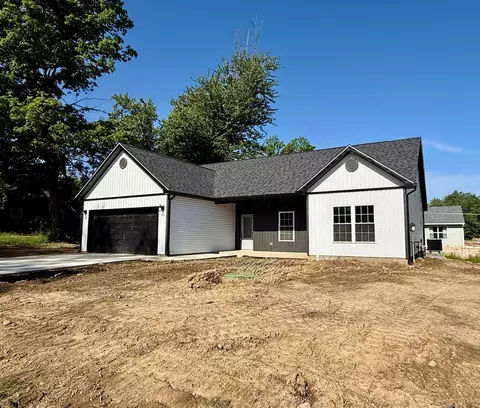 13513 Laurel Rd NE, Thornville, OH 43076