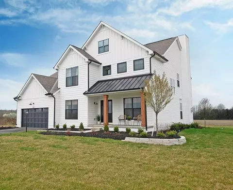 2962 Howard Farms Dr, Delaware, OH 43015