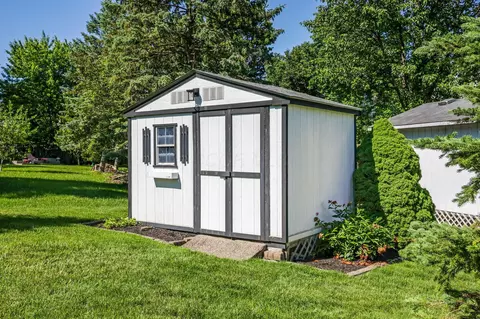 Exterior - 1951 Eldorado Ct, Powell, OH 43065 photo 7 of 7