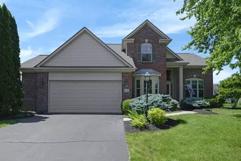 6218 Falcon Chase Dr, Westerville, OH 43082