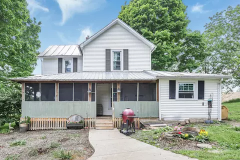 11479 Armentrout Rd, Fredericktown, OH 43019