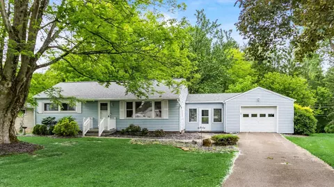 3669 Kay Dr, Zanesville, OH 43701
