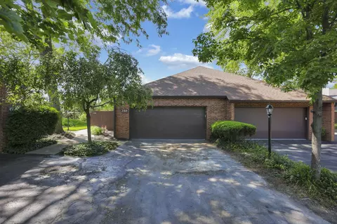 2160 Coach Rd N #9, Columbus, OH 43220
