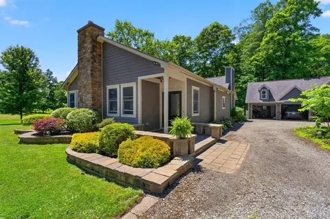 3951 Clotts Rd, Columbus, OH 43230