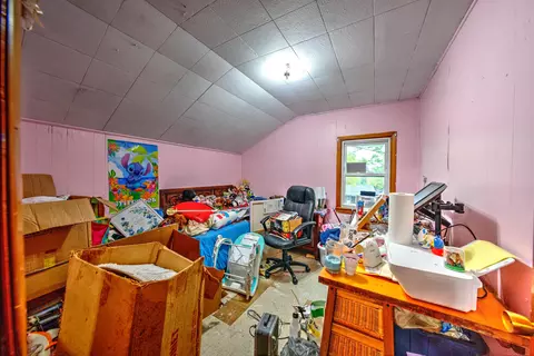 Bedroom - 669 New Milford Rd, Rootstown, OH 44272 photo 6 of 8