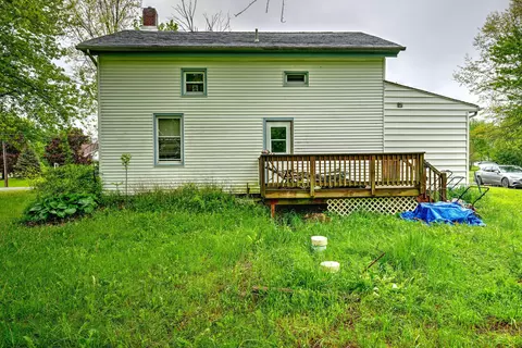 Exterior - 669 New Milford Rd, Rootstown, OH 44272 photo 6 of 8