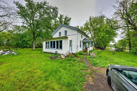 Exterior - 669 New Milford Rd, Rootstown, OH 44272 photo 2 of 8