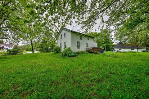 Exterior - 669 New Milford Rd, Rootstown, OH 44272 photo 5 of 8