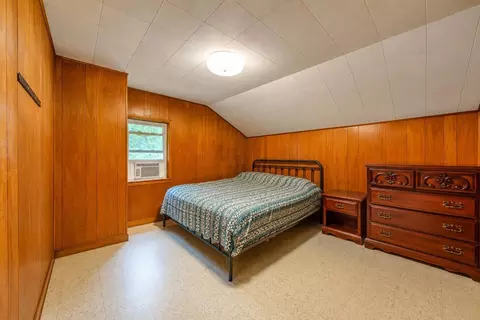 Bedroom - 669 New Milford Rd, Rootstown, OH 44272 photo 5 of 8